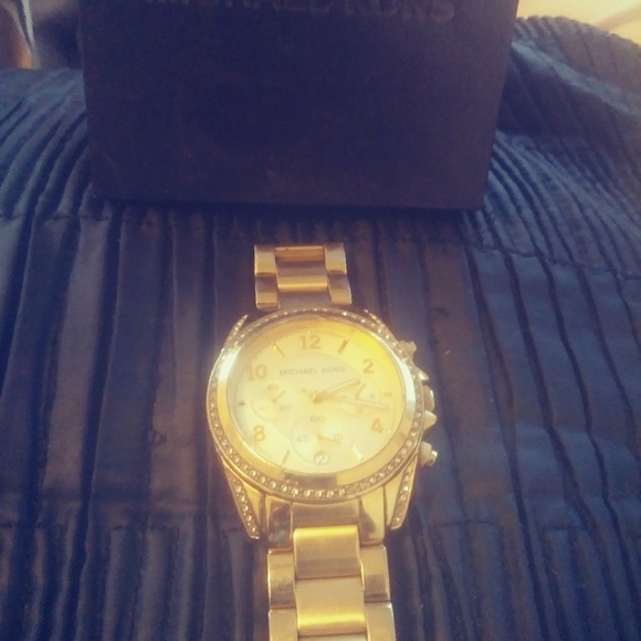 Watch - Picture 2 of 2